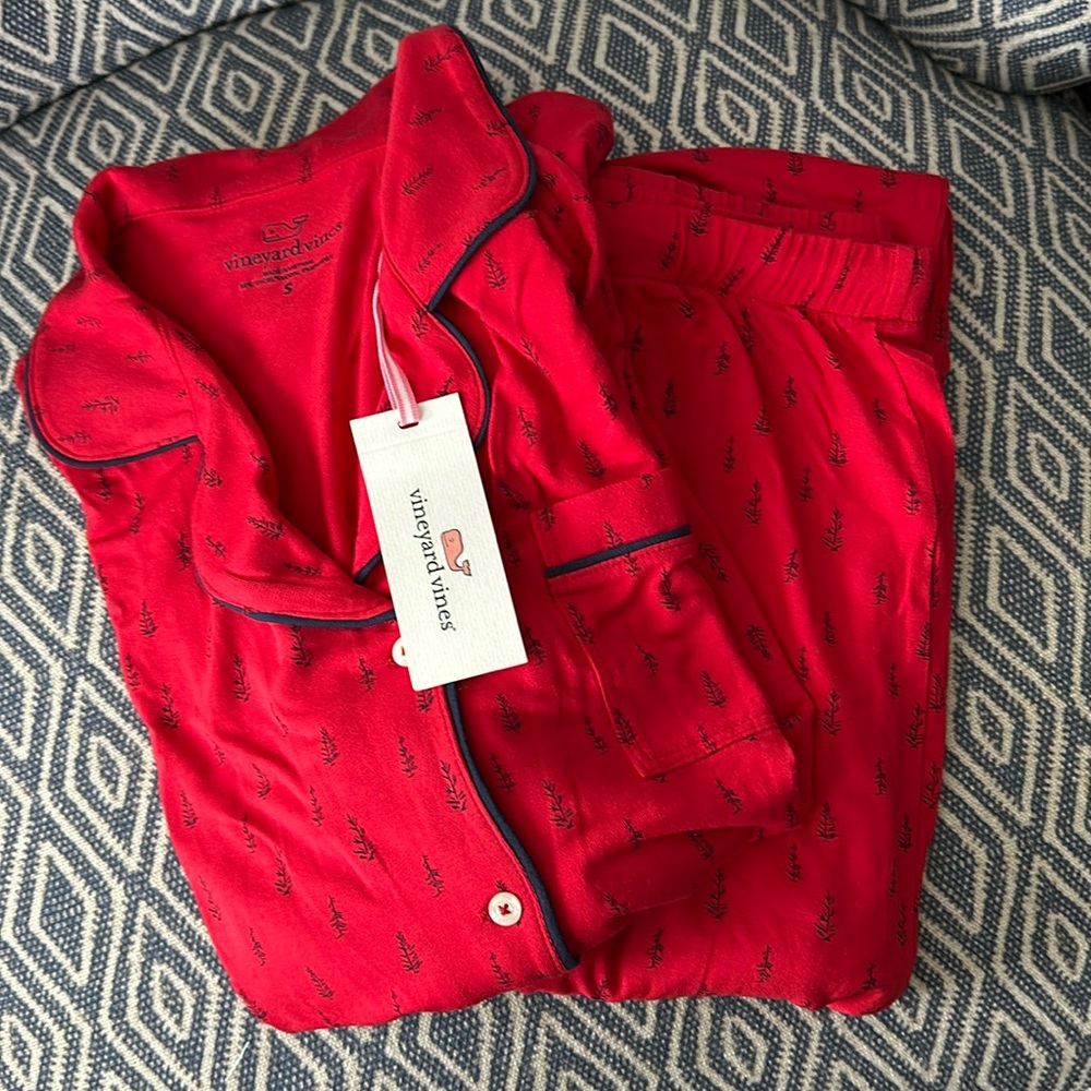 NWT Vineyard Vines red tiny tree pajama set S
